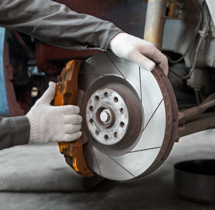Montage plaquettes de frein à Orvault